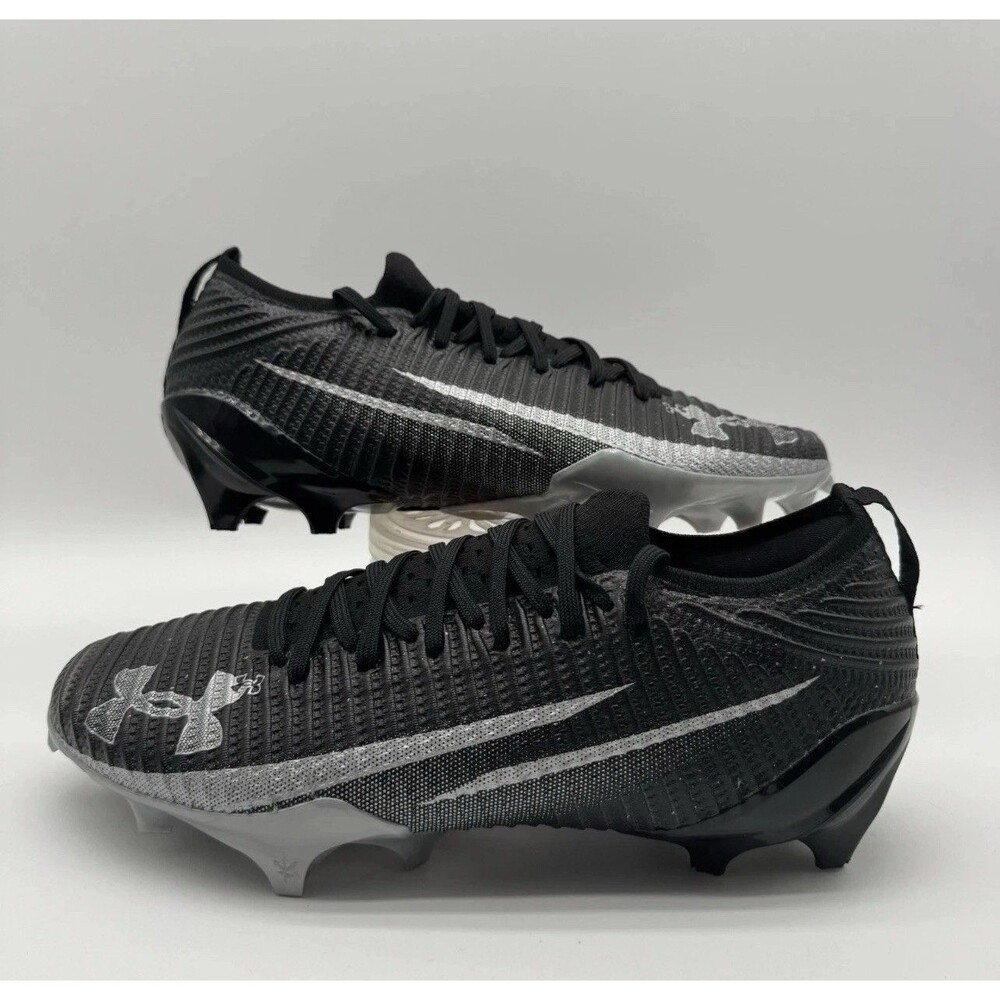 Men’s Size 11.5 Under Armour Blur Pro Football Cleats Black Gray 3028220-003 New